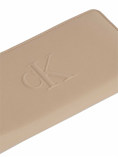 sculpted zip around wallet CALVIN KLEIN JEANS | LV04K1005GPBF